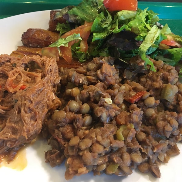 2/11/2017 tarihinde Elizabeth J.ziyaretçi tarafından Restaurante Malinche'de çekilen fotoğraf