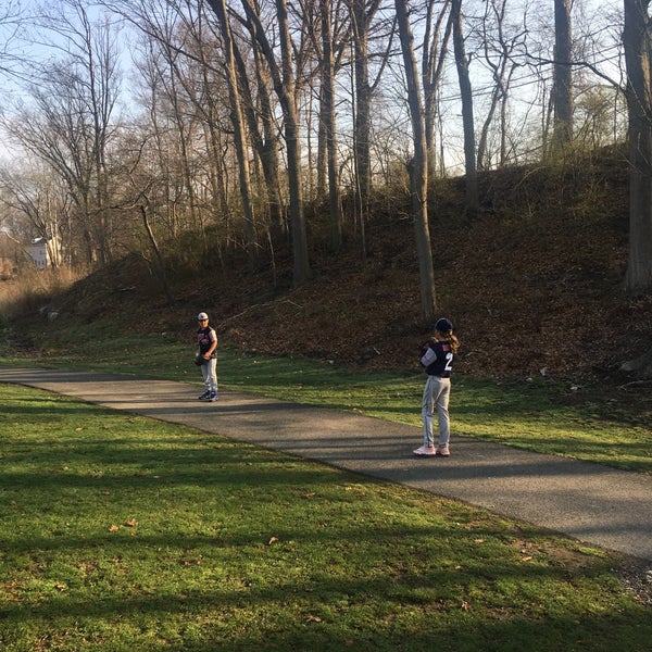 V.E. Macy Park 1 tip