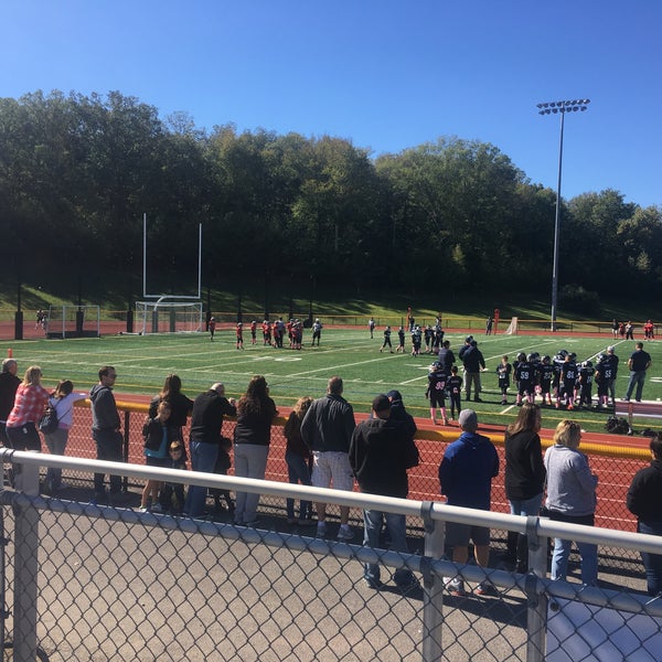 Putnam Valley High School Putnam Valley'de Lise