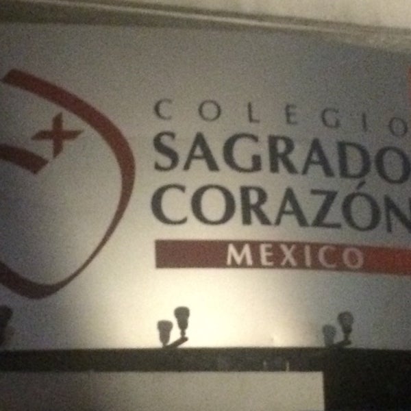 Снимок сделан в Colegio Sagrado Corazón México пользователем Mon U. 11/6/2016