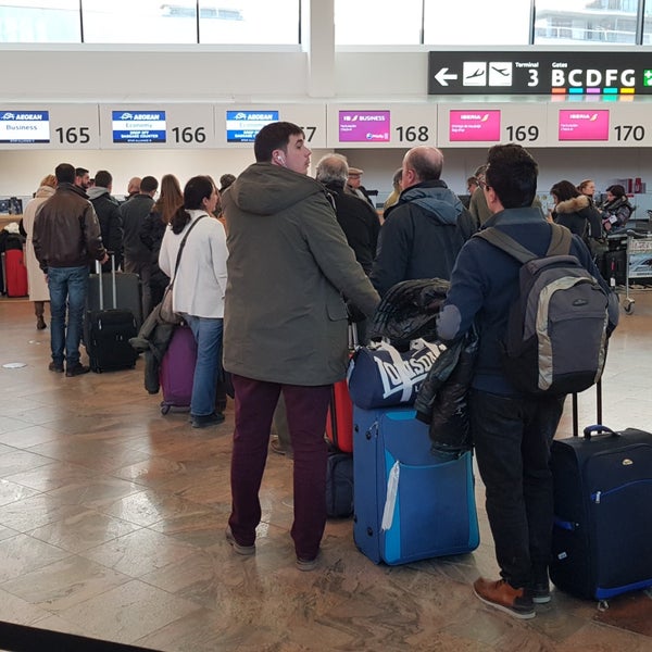 westjet checked bolsa fee