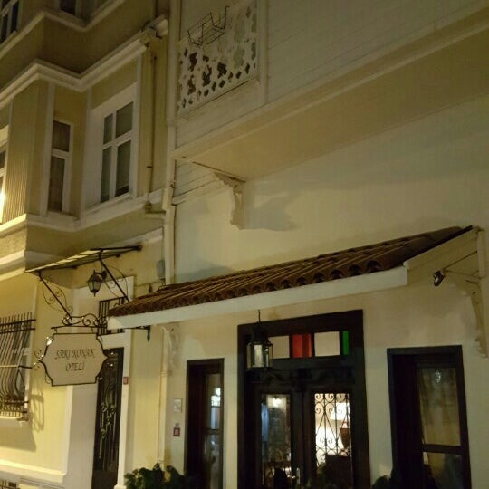 4/11/2016 tarihinde Metin Y.ziyaretçi tarafından Sari Konak Hotel, Istanbul'de çekilen fotoğraf