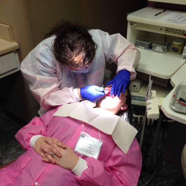 รูปภาพถ่ายที่ Dental Assistant Training Centers, Inc. โดย Dental Assistant Training Centers, Inc. เมื่อ 1/30/2016