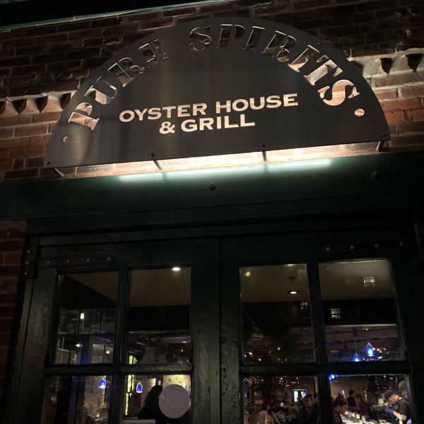 Photo taken at Pure Spirits Oyster House &amp; Grill by Lucy T. on 12/21/2019