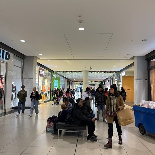 Photo taken at CF Toronto Eaton Centre by Lucy T. on 11/19/2022