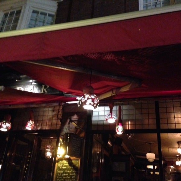 7/13/2014にLucy T.がKalendar Restaurant &amp; Bistroで撮った写真