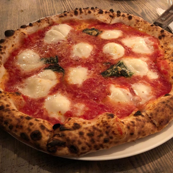 Excellent and proper Neapolitan pizza! By far the best in the neighborhood