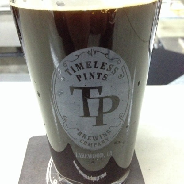 Das Foto wurde bei Timeless Pints Brewery von Long Beach Huntington am 12/7/2013 aufgenommen