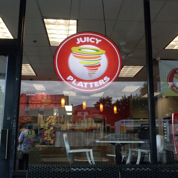Photo taken at Juicy Platters by Ricky B. on 9/3/2013