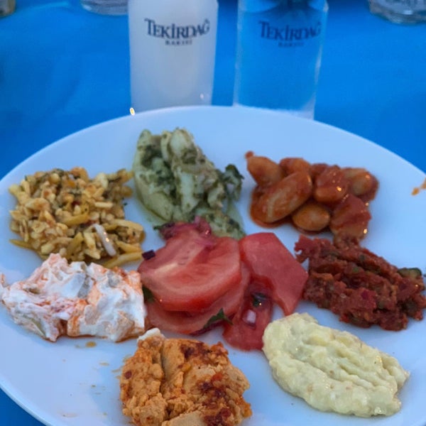 Foto scattata a İskele Restaurant da Bülent S. il 9/23/2020