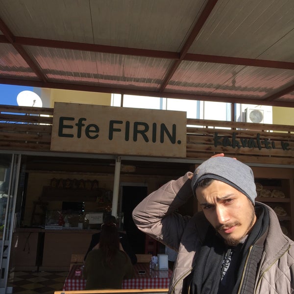 Photo taken at Efe Fırın by Mustafa Şahin K. on 12/20/2018