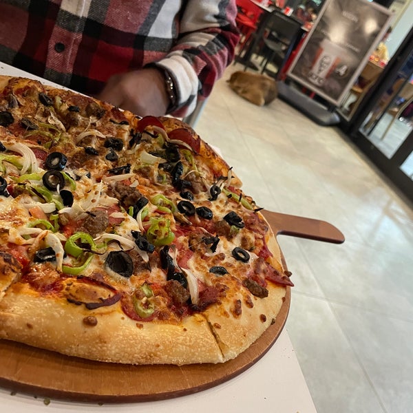 Pizza Hut 5 visitors