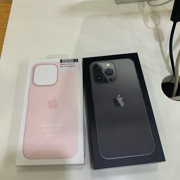 Switch (Apple Premium Reseller) Bayan Lepas'ta Elektronik Mağazası