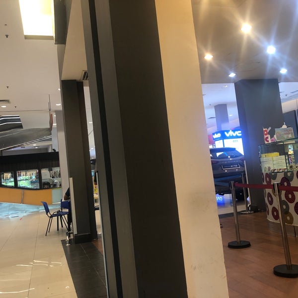 Big Apple Donuts Coffee Donut Shop In Alor Star