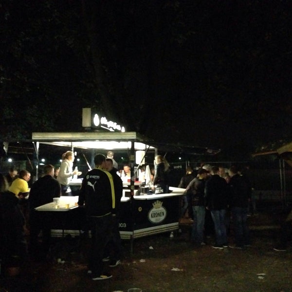 Biergarten Rote Erde Westfalenhalle Dortmund Nordrhein Westfalen
