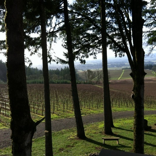 Photo prise au Vista Hills Vineyard &amp; Winery par Miranda K. le12/5/2012