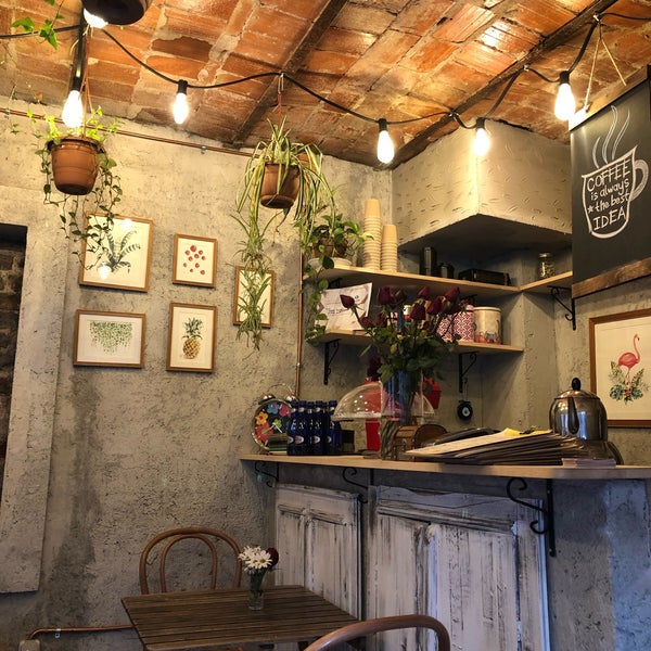2/18/2019にMerve U.がVanilla Cafe Balatで撮った写真