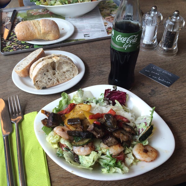 Photo taken at Vapiano by Sally W. on 3/22/2015