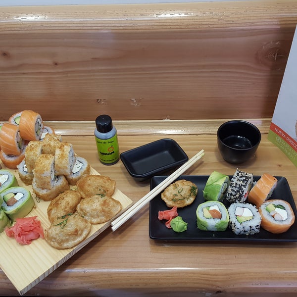 Foto diambil di Mikan Sushi Santiago oleh Mikan Sushi Santiago pada 10/16/2015