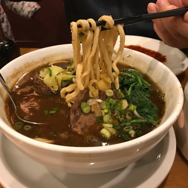 Foto scattata a Jeng Chi Restaurant da Khanh L. il 12/7/2017