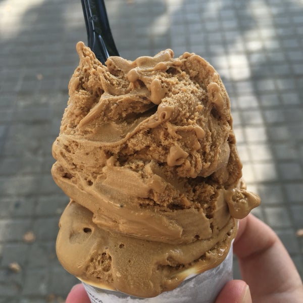 The best ice cresm in Bcn, Dulce de leche for me!