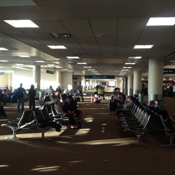 Photo taken at Terminal 2-Humphrey by Eric Z. on 5/13/2013