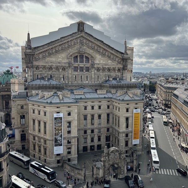 Foto tirada no(a) Terrasse des Galeries Lafayette por Yazeed em 9/29/2023