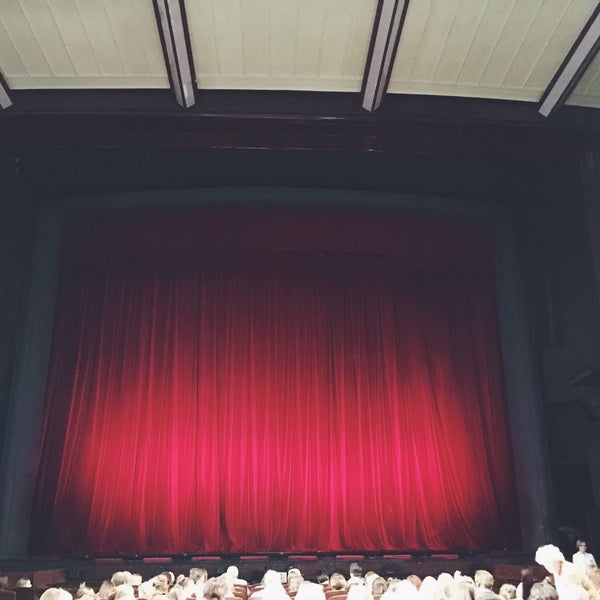 6/29/2017 tarihinde Юля Ю.ziyaretçi tarafından Театр мюзикла'de çekilen fotoğraf