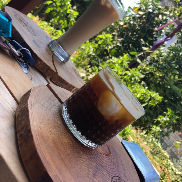 Photo taken at Cervos Coffee Roasters by Hilal A. on 9/9/2018