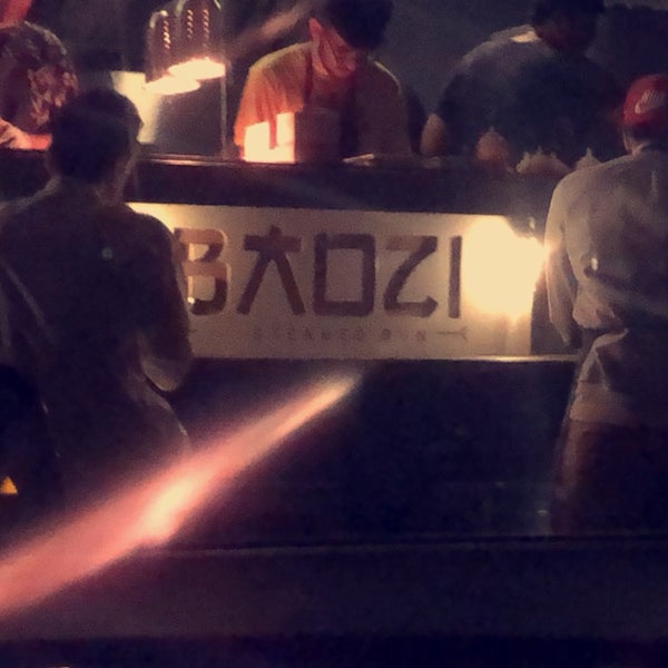 รูปภาพถ่ายที่ Baozi Truck โดย T. A. เมื่อ 2/23/2018