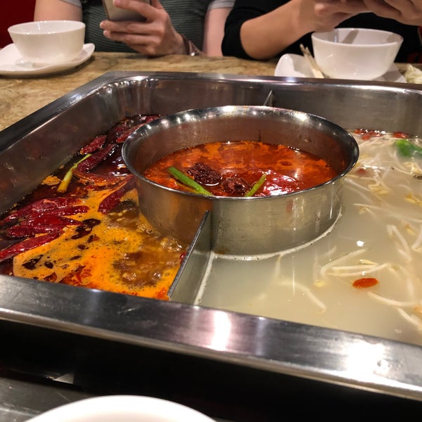 Shancheng Hot Pot King (山城火锅王) 27 tips de 965 visitantes