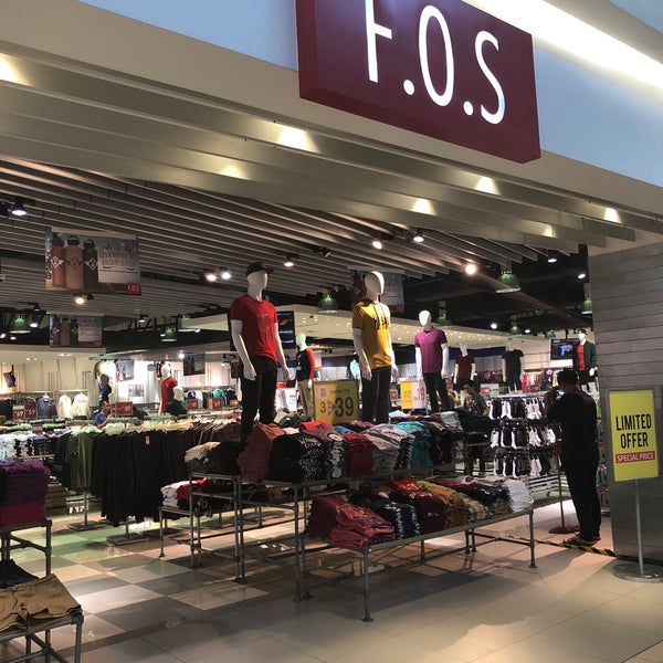 factory outlet store hours