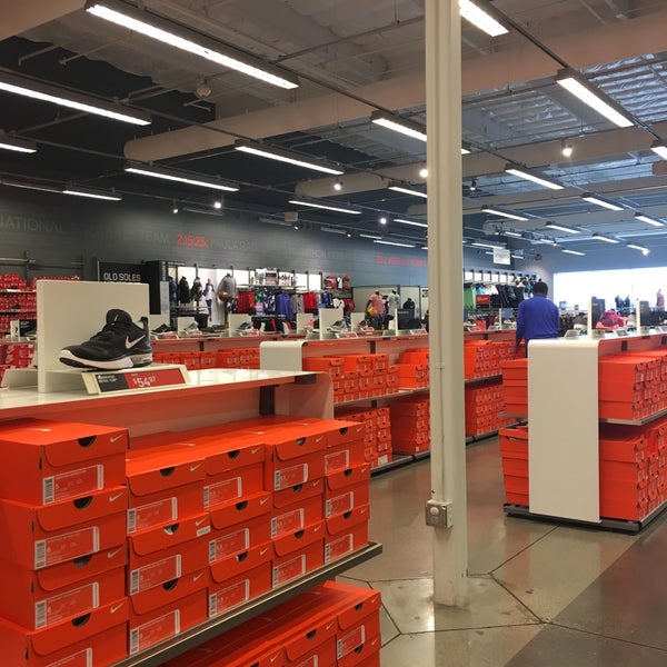 outlet las vegas nike