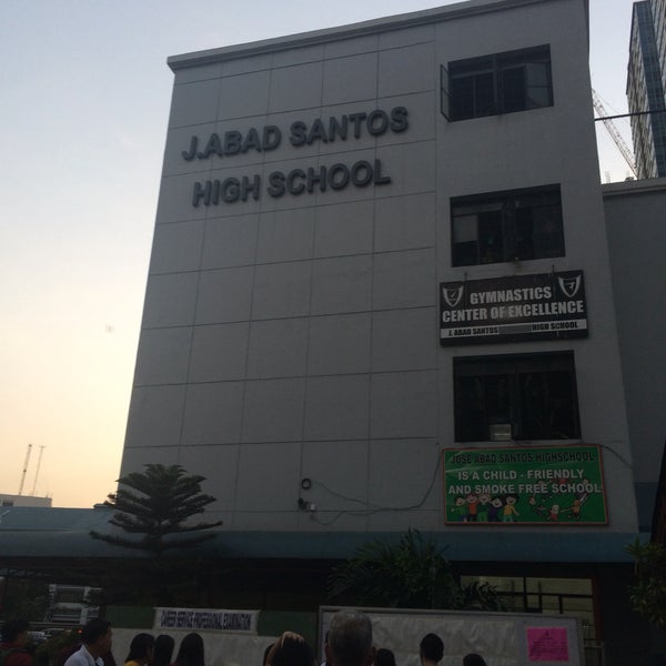 Fotos en Jose Abad Santos High School Colegio secundario en Manila