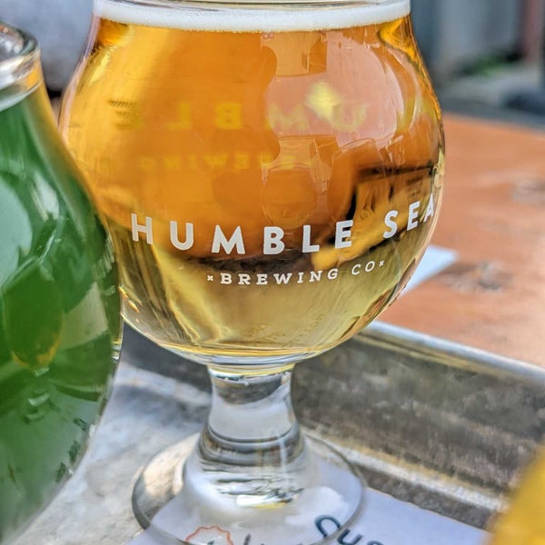 Photo taken at Humble Sea Brewing Co. by Daniel P. on 10/22/2022