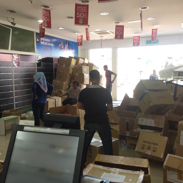 Al Ikhsan Kulim Landmark Central Sporting Goods Shop