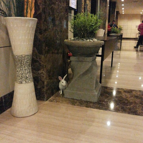 4/13/2015 tarihinde Yosep D.ziyaretçi tarafından Aston Denpasar Hotel &amp; Convention Center'de çekilen fotoğraf