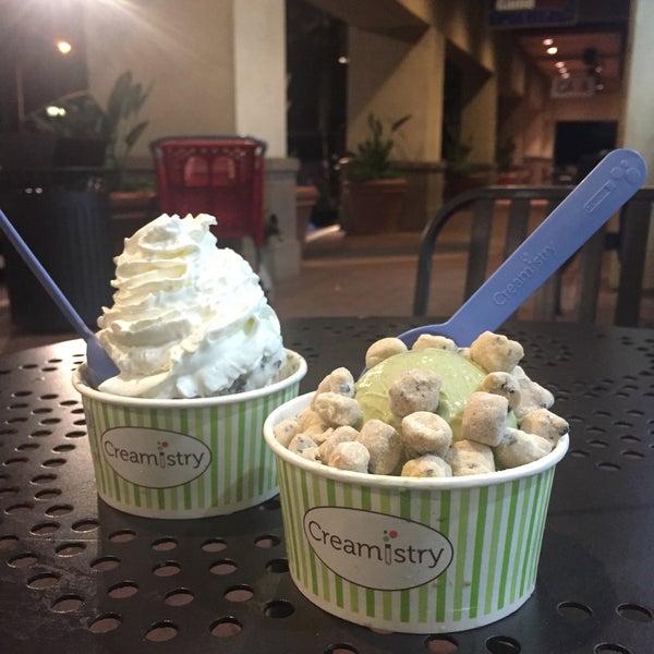 Loved the matcha with cookie dough crumbles. Its a nice visit after a long day to hang out with your best friend. Don't miss it if you are an Ice cream fanatic!