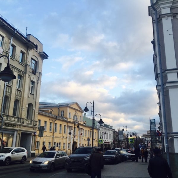 Москва пятницкий переулок 8с1. Пятницкий переулок 3. Вокзал Москва Пятницкий переулок 4. Пятницкий переулок рынок.