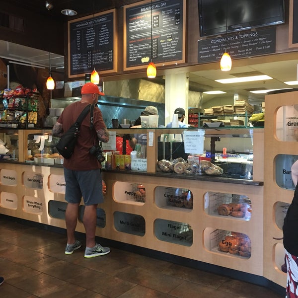 Photo taken at Bethesda Bagels by Ale-Luz M. on 8/5/2018