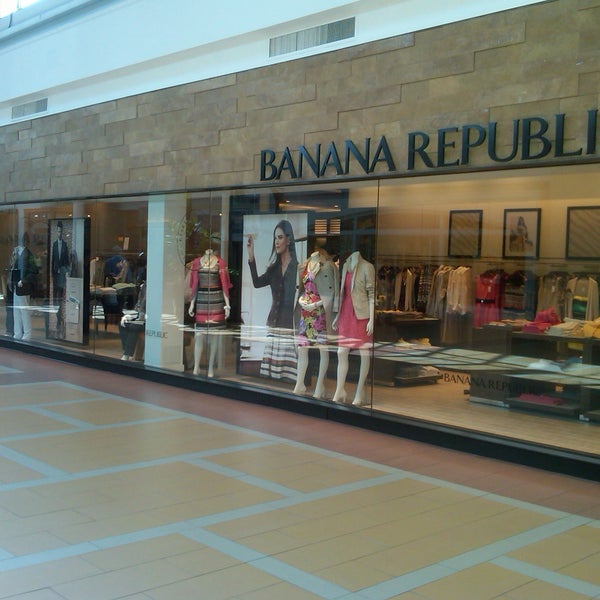 MarketFair Mall Shopping Mall in Princeton