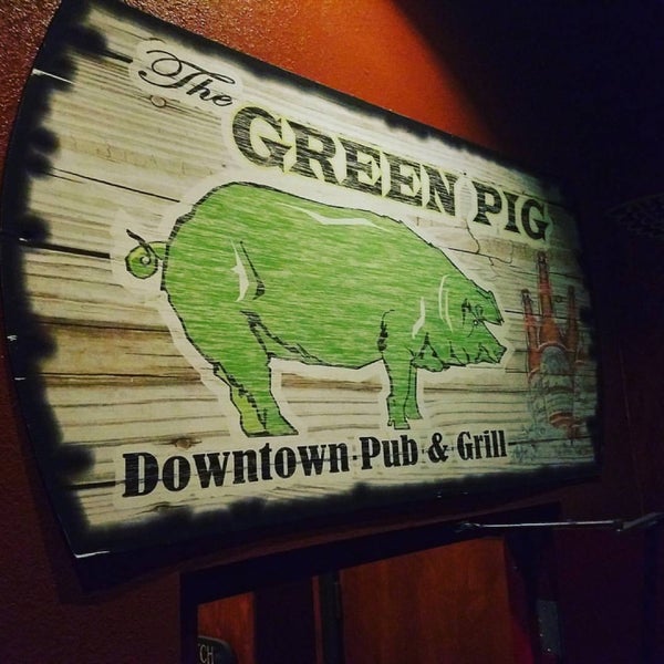 Das Foto wurde bei The Green Pig Pub von Pasha R. am 12/26/2016 aufgenommen