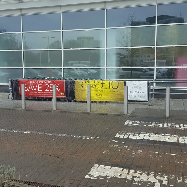 M S Foodhall Grocery Store