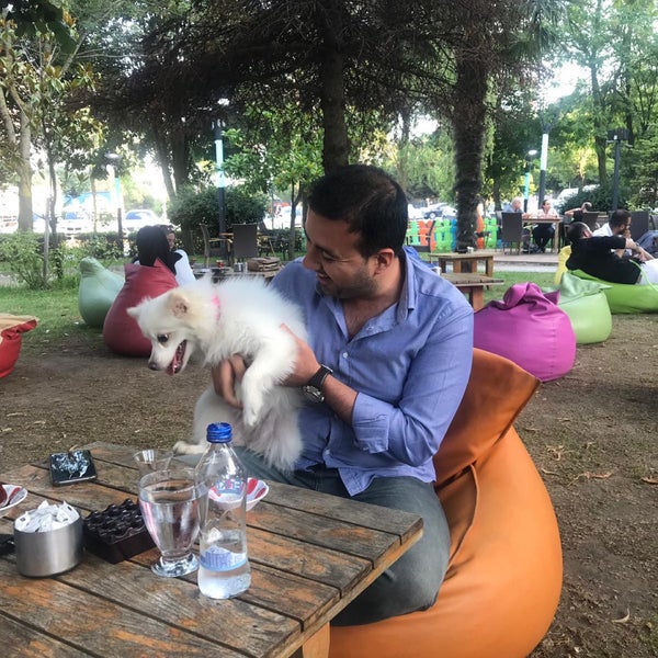 Foto tomada en Kuğulu Park Cafe &amp; Restaurant  por 🇹🇷Alper♥️ el 7/15/2019