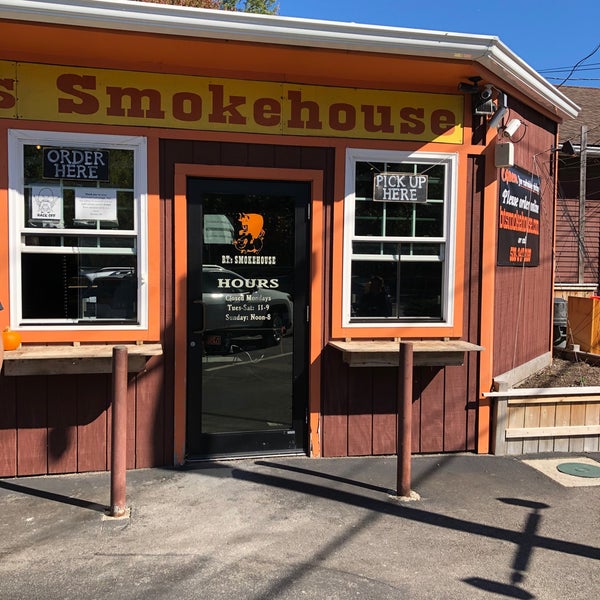 Foto tirada no(a) B.T.&#39;s Smokehouse por Brad A. em 10/9/2020