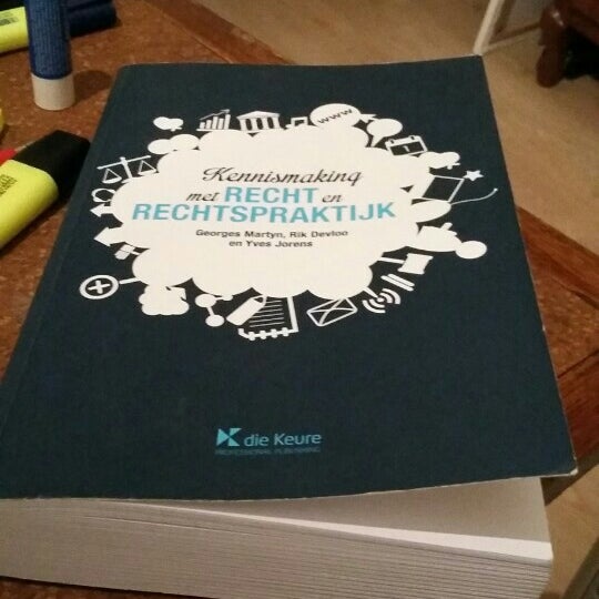 Photos At Aveve Izegem West Vlaanderen