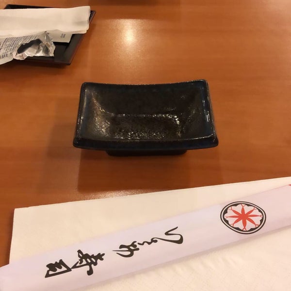 Photo prise au Sushi Isao par Patricia N. le4/19/2019