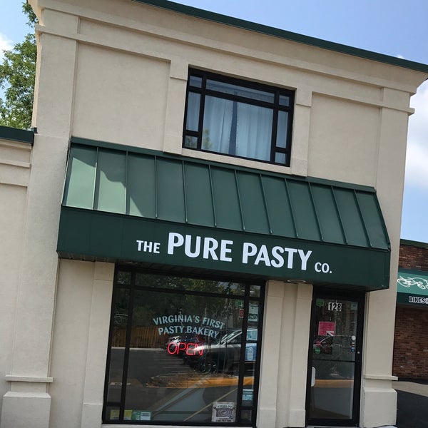 8/21/2017 tarihinde Donny C.ziyaretçi tarafından The Pure Pasty Co.'de çekilen fotoğraf