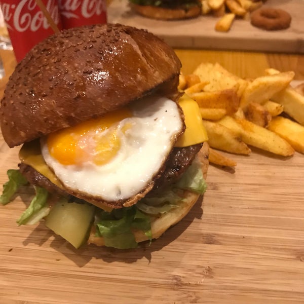 Photo taken at Burger No301 by Onur İ. on 5/3/2018