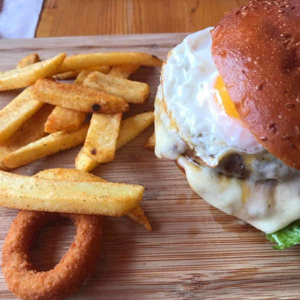Photo taken at Burger No301 by Onur İ. on 6/16/2018